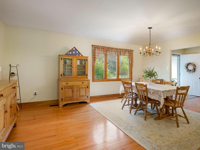 214 LEWISVILLE RD, Lincoln University, PA 19352