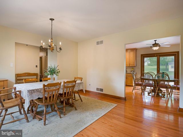 214 LEWISVILLE RD, Lincoln University, PA 19352