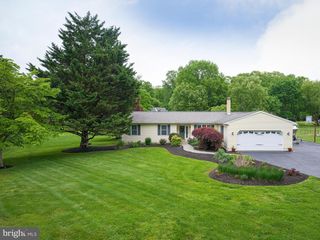 214 LEWISVILLE RD, Lincoln University, PA 19352