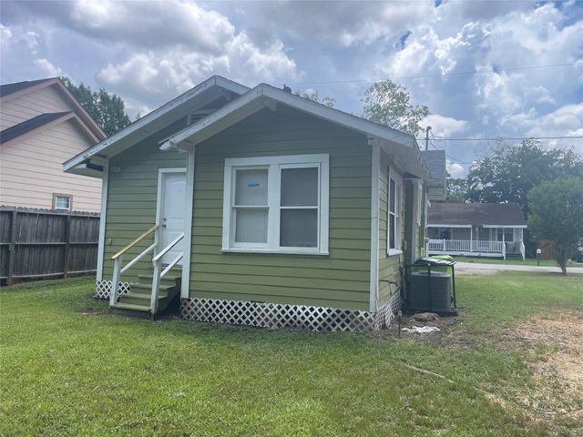 904 Fields Street, Richmond, TX 77469