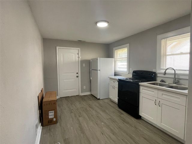 904 Fields Street, Richmond, TX 77469