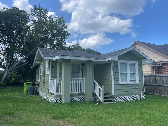904 Fields Street, Richmond, TX 77469