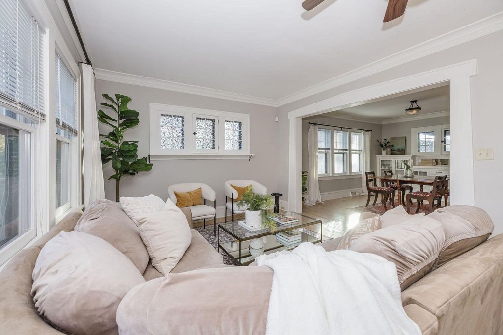 285 Queen Avenue N, Minneapolis, MN 55405 — photo 3
