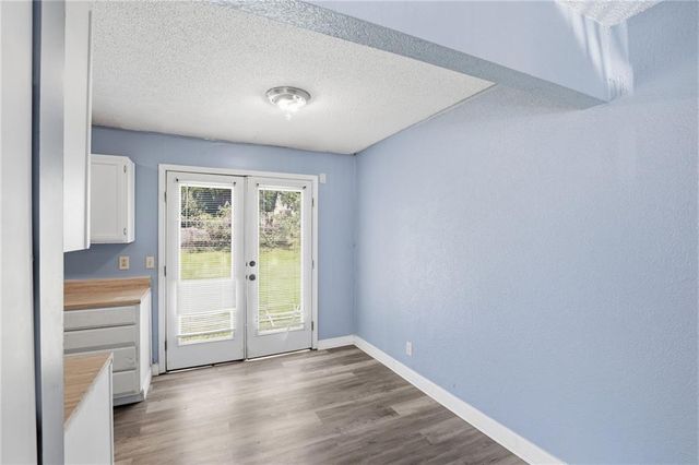 4300 S Liberty Street, Independence, MO 64055