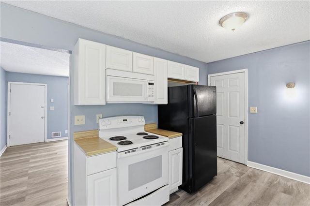 4300 S Liberty Street, Independence, MO 64055