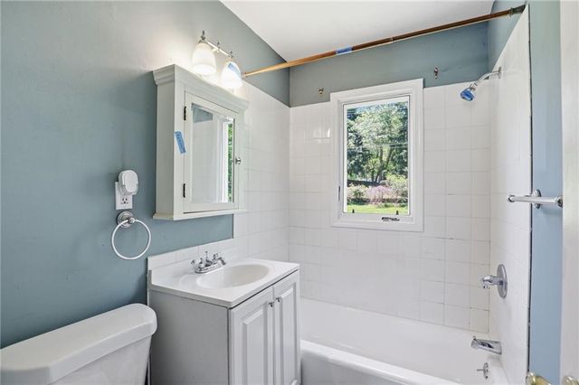 4300 S Liberty Street, Independence, MO 64055