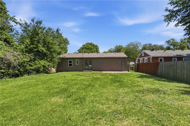 4300 S Liberty Street, Independence, MO 64055