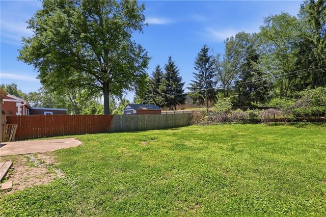 4300 S Liberty Street, Independence, MO 64055