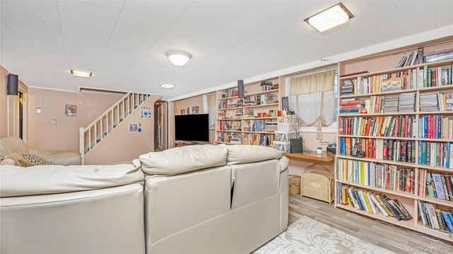 85-19 212th Street, Hollis Hills, NY 11427