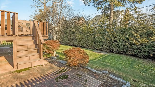 85-19 212th Street, Hollis Hills, NY 11427