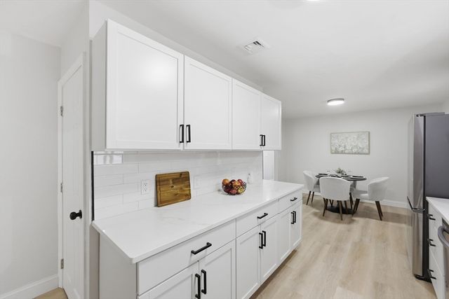 177 Flint St, Springfield, MA 01129