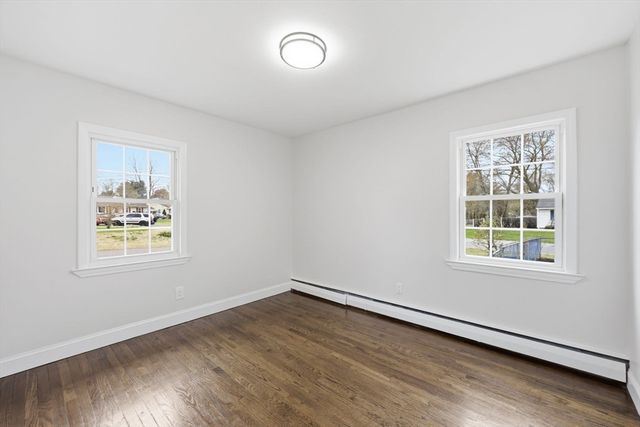 177 Flint St, Springfield, MA 01129