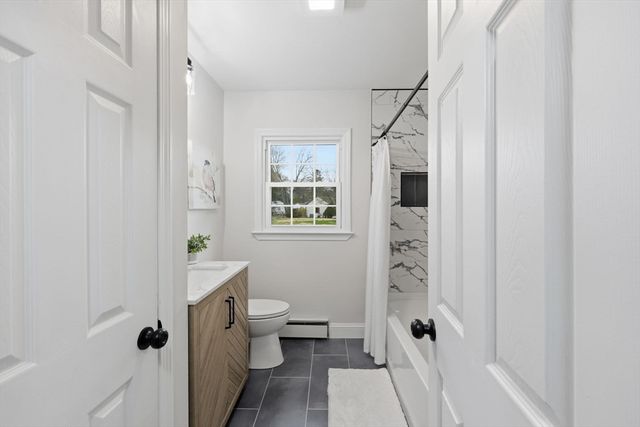177 Flint St, Springfield, MA 01129