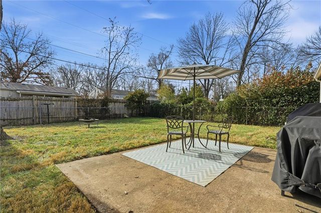 1829 Brook Street, Lawrence, KS 66044