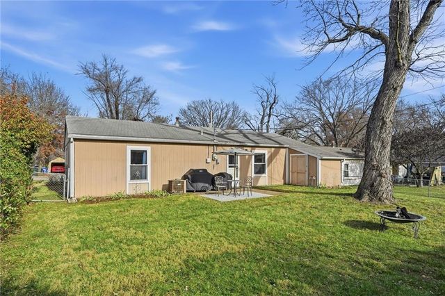 1829 Brook Street, Lawrence, KS 66044