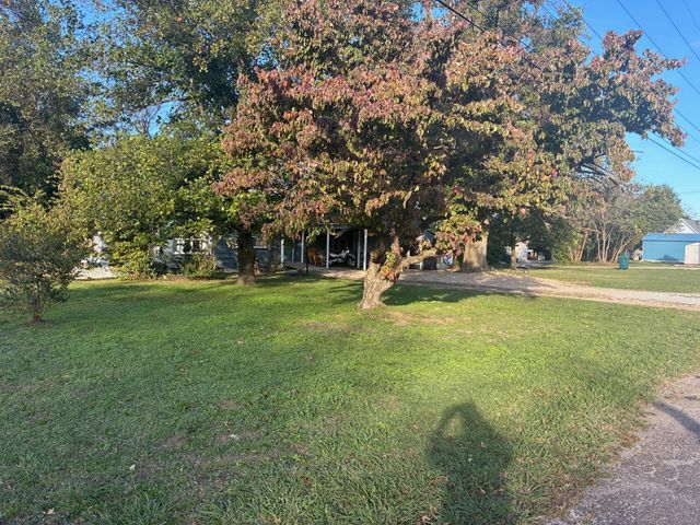 203 N Hickory Street, Monett, MO 65708