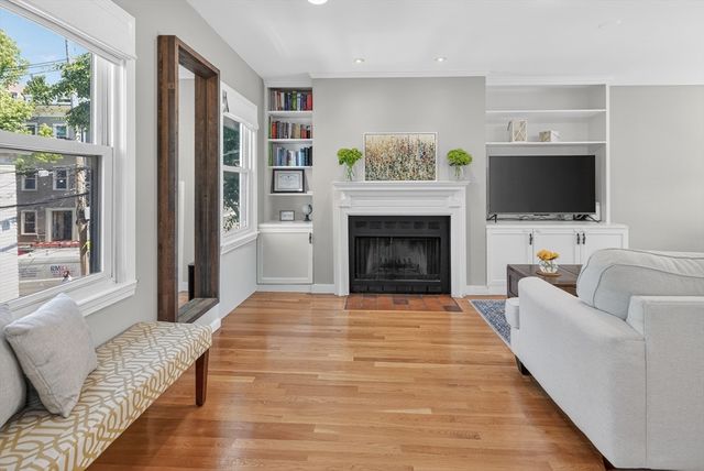 67 Sullivan Street 3, Boston, MA 02129