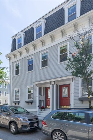 67 Sullivan Street 3, Boston, MA 02129