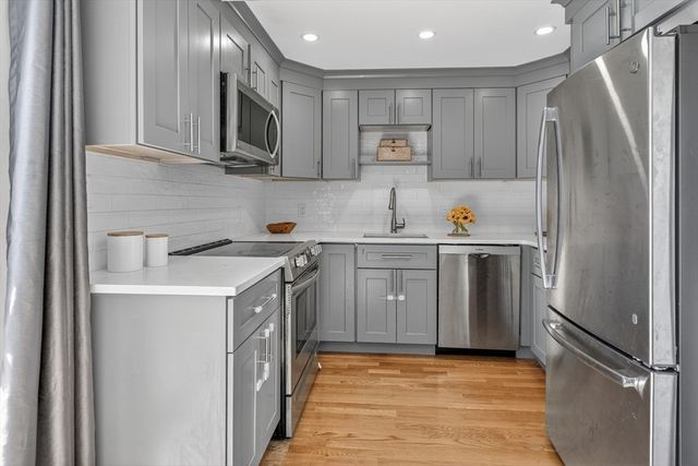 67 Sullivan Street 3, Boston, MA 02129