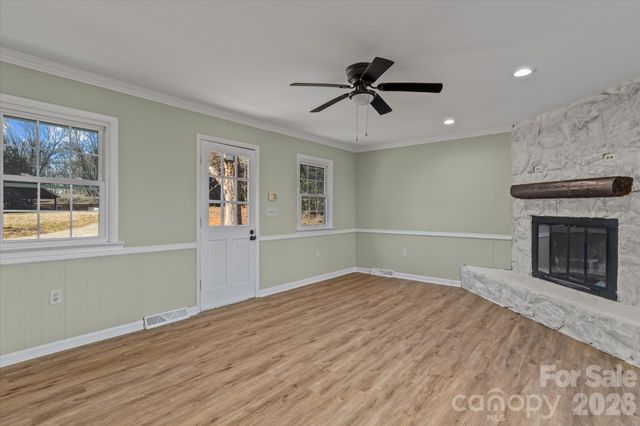 188 Mary Circle, Concord, NC 28025