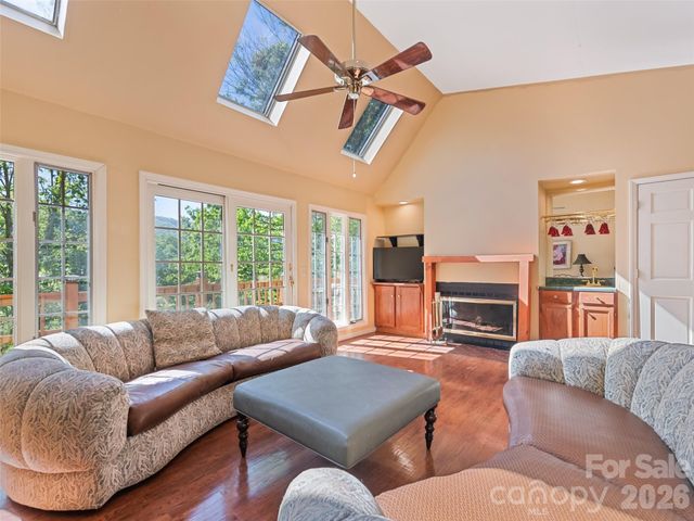 969 Mountain View Drive, Maggie Valley, NC 28751