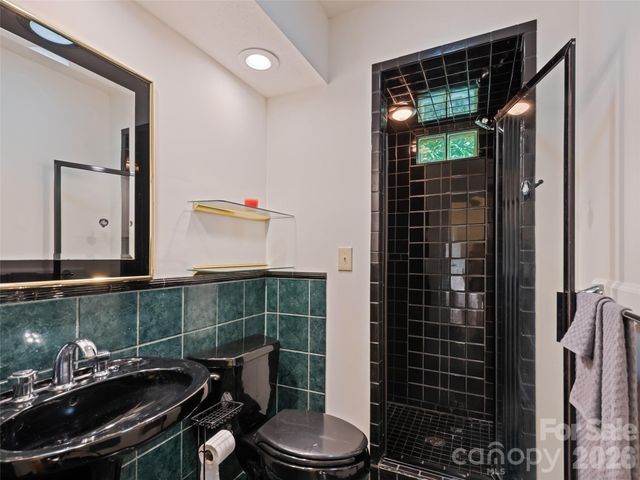 969 Mountain View Drive, Maggie Valley, NC 28751