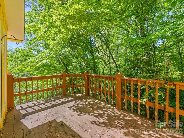969 Mountain View Drive, Maggie Valley, NC 28751