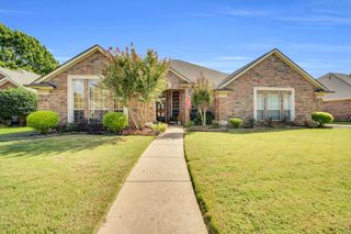 2616 Brookwood Drive, Mansfield, TX 76063