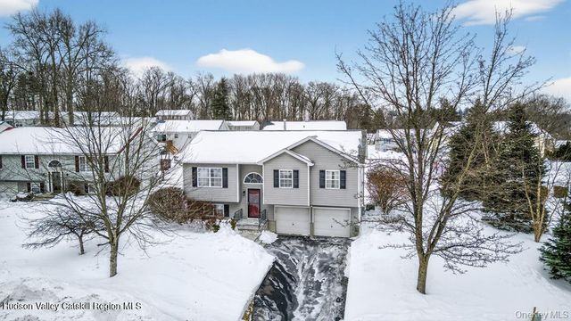 9 Yale Drive, Walden, NY 12586
