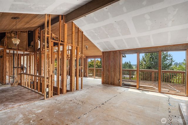 8811 NE 15th Place, Clyde Hill, WA 98004
