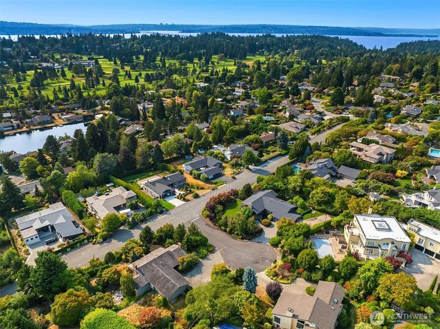 8811 NE 15th Place, Clyde Hill, WA 98004