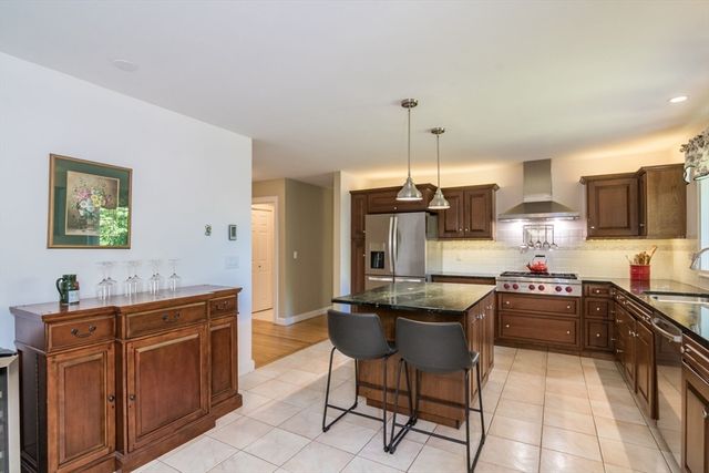 26 Briar Hill Rd, Williamsburg, MA 01096