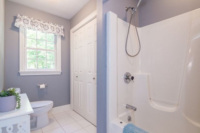26 Briar Hill Rd, Williamsburg, MA 01096