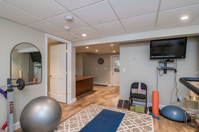 26 Briar Hill Rd, Williamsburg, MA 01096