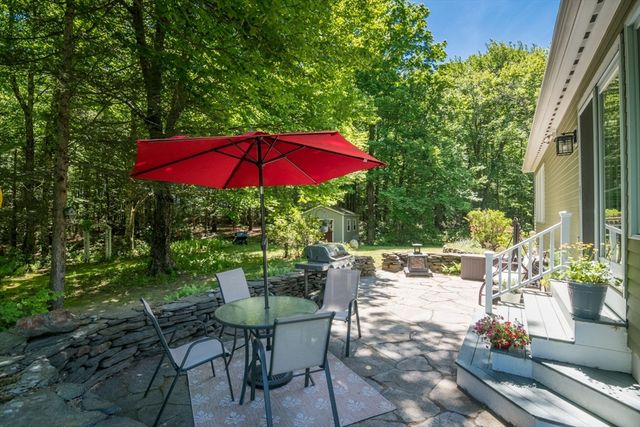 26 Briar Hill Rd, Williamsburg, MA 01096