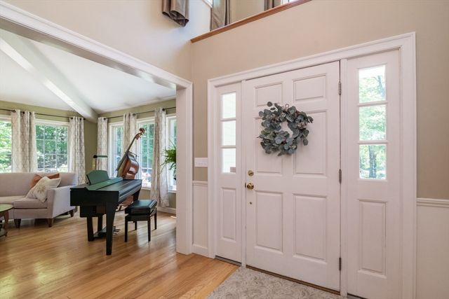 26 Briar Hill Rd, Williamsburg, MA 01096