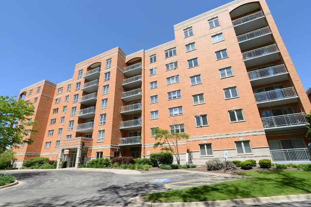 6801 N MILWAUKEE Avenue 707, Niles, IL 60714