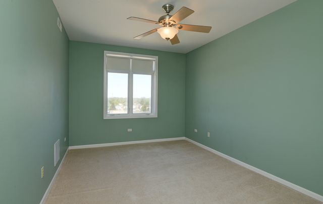 6801 N MILWAUKEE Avenue 707, Niles, IL 60714