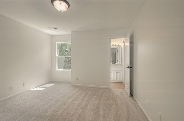 7205 NE 84th Court, Kansas City, MO 64157