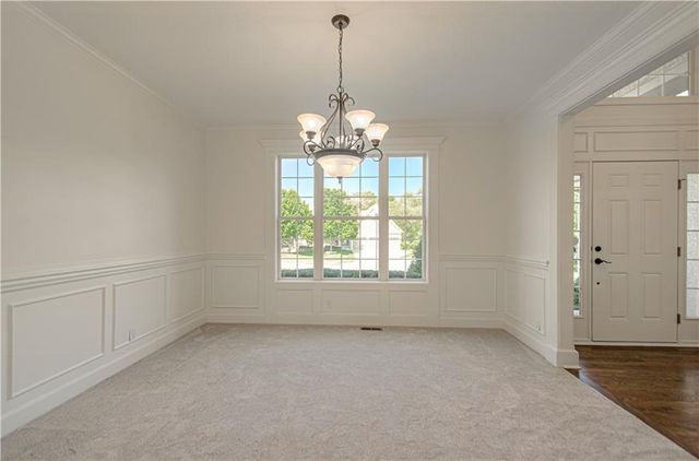 7205 NE 84th Court, Kansas City, MO 64157