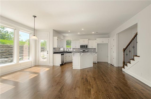 7205 NE 84th Court, Kansas City, MO 64157