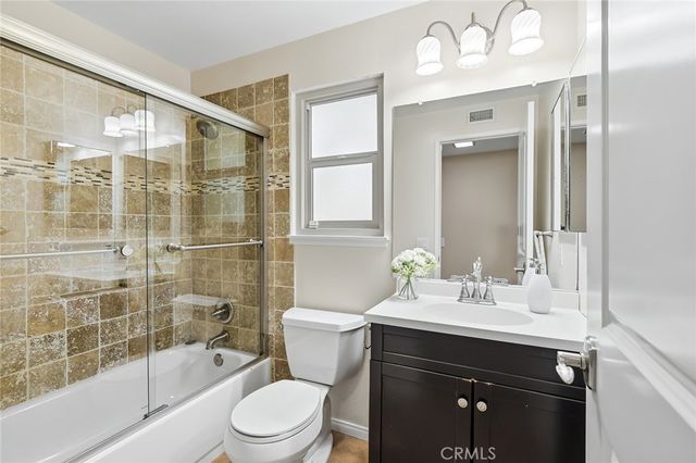 602 Calle Mirador, Oak Park, CA 91377