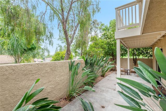 602 Calle Mirador, Oak Park, CA 91377
