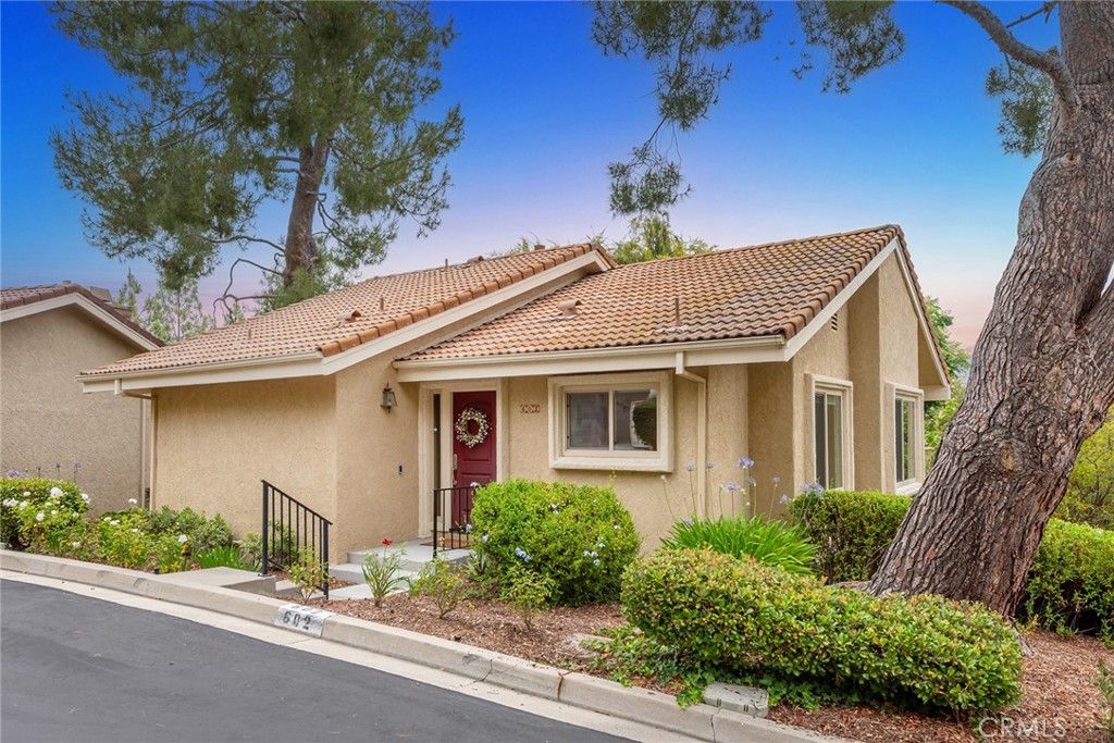 602 Calle Mirador, Oak Park, CA 91377