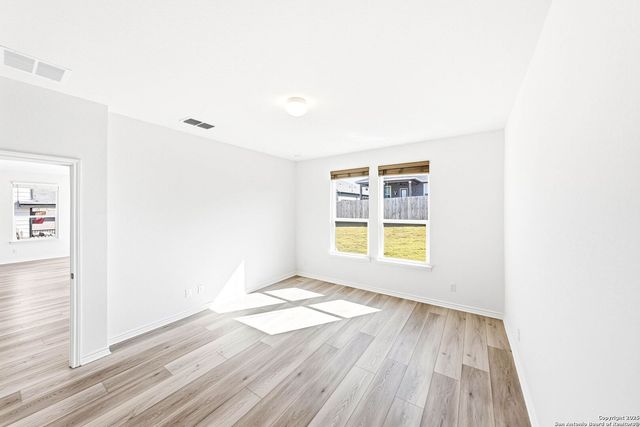 118 mission lake, Boerne, TX 78006