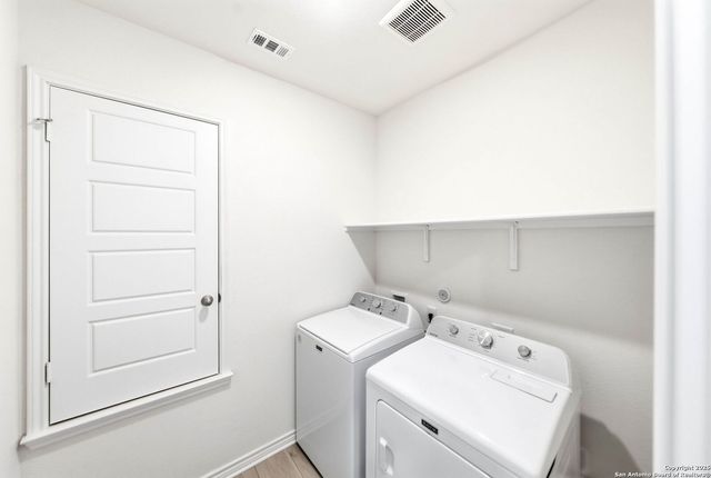 118 mission lake, Boerne, TX 78006