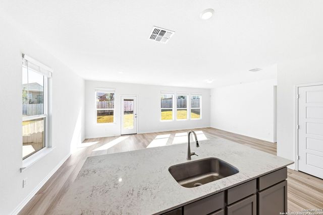 118 mission lake, Boerne, TX 78006