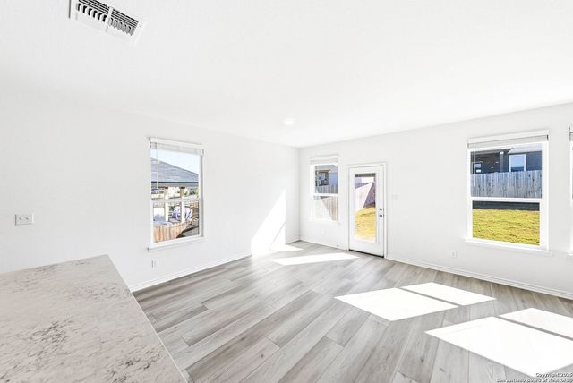 118 mission lake, Boerne, TX 78006