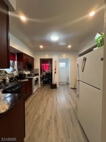 239 Summer St, Passaic City, NJ 07055