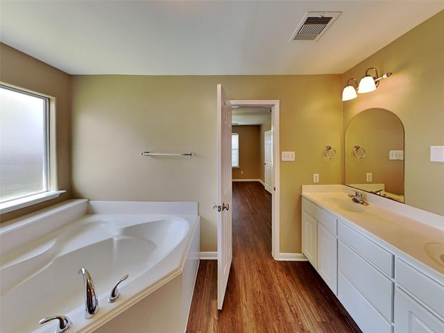 3926 Cloudbluff Lane, Richmond, TX 77469